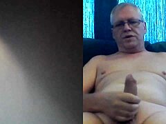 hey, watch lionel gérard jerk off for me now!