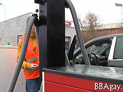 Just some casual homosexual twink action going down