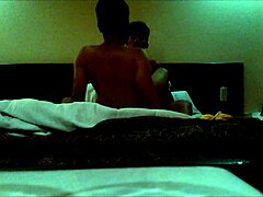 18+ 아마추어 꼬마 애널 세게 박는 하드코어 궁금해?