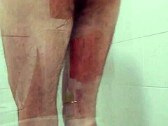 Duşta yoğun amatör göt sikişi sahnesi