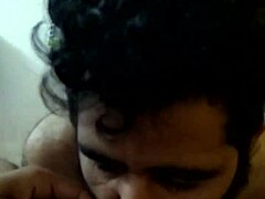 Indian Muslim Guy Masters Deep Throat Action.