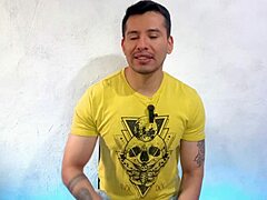 Found my Haitian roomie jerking his huge 25cm and he filled me bareback