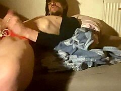 Gay Amateur Solo In Salon!