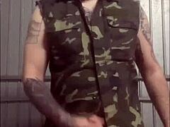 wanna bang a hot soldier