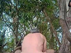 Скрытые сельские работники трахаются после обеденного перерыва, а?