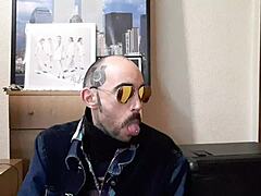 straight guy tries tip in ass, curious much?