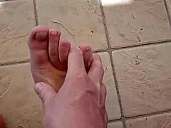 Just 2 Minutes of My Feet Display