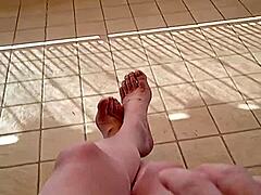 Just 2 Minutes of My Feet Display