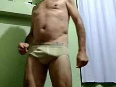 Just dancing sexy, wanna join me?