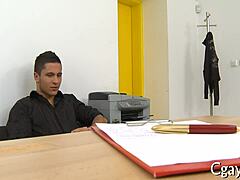 Watch twinks in homo porn.