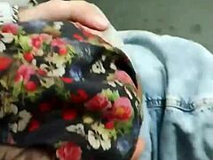 I got an epic blowjob on the mall emergency stairs