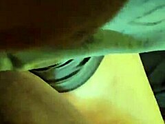 Tuvalette işedikten hemen sonra sikimi emdi