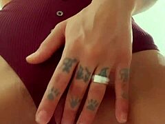 Wow, Tati Zaqui is just too sexy!