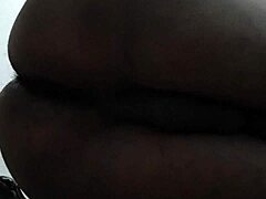 Anal action blir het med CUZINHO som blir pundet hardt!