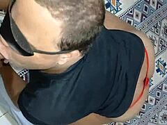 dois caras gozaram rápido na mamada, caramba!