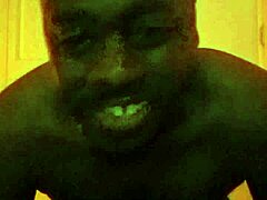 Izlivam se za junij ali oktober gej pride mesec, veš, o tistih gej stvareh, ki sem jih objavil na socialnih omrežjih 15-krat