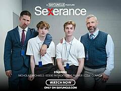 Το μεγάλο γαμάτο πούτσο του θετού μπαμπά ήταν το πρώτο μου