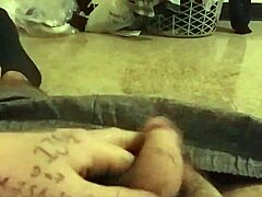 Solo boy explores self in softcore session