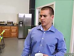 Pinoy straight guy caught in blowjob scandal