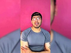 Macho arrives gym-excited by twink ass jerks 19cm load