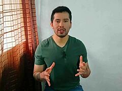 Young Bisexual's 20cm Cock Pounded By Mature Builder!!