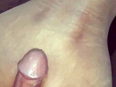 بتناك على الرايق والدكر بينيكني ومستمتع بطيزى وخرمي على الاخر