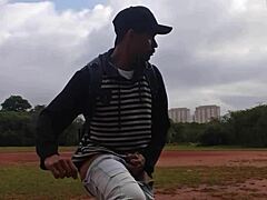 Batendo uma right after finishing the shift