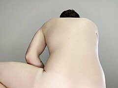 Twink branquinho dando pra macho hetero dotado