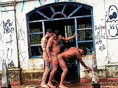 Hot Boys Num Sexo Intenso Na Fazenda Abandonada