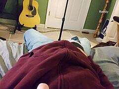 One camera angle of me pissing all over myself then jerking off