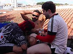 Do straight players really do this during the cup