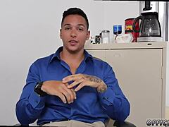 Bezplatní filipínski hunkovia v divokej gay skupinovej akcii