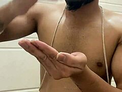 मेरा चेहरा अंदर डालो गहरी स्वैलो के लिए।