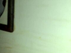 ケツを無防備に差し出して、最後に中出し！ 🔥💦