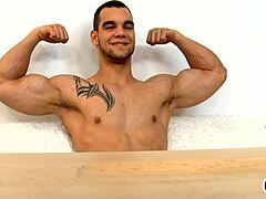 Bara chill med homosexuell råsex i naturen 🌿