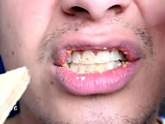 Eksotični Kolumbijec je cookies v solo igri