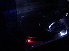 Iščeš ogromen kurac za divji oralni užitek?