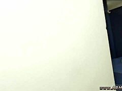 Har du set nøgen filippinsk par kneppe med unge 18+ hærfyre i orgie?