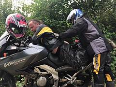 Kan en homofil biker håndtere ekstrem fisting som denne nymphofisten?