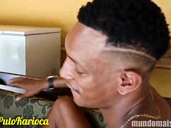 Cara, férias cortadas com amigos viraram orgia enorme com Deel Black!