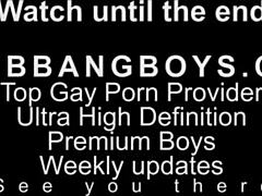 אני מכור לטווינקים החמודים שעושים סקס חשוף קשה במשך שעות