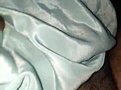 wanna see hot gay man jerk with aunty reshmi?