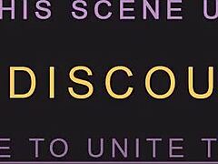 Ce face acțiunea senzuală gay a unui twink atât de fierbinte de privit?