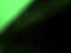 Pagando a amigo latino por mamada gay al aire libre