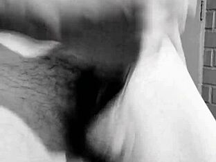 Chilean gay man enjoys bareback porn
