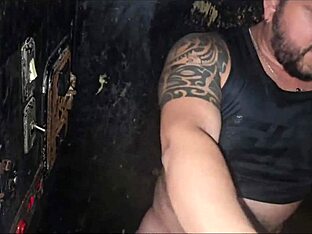 Glory hole action with barebackers