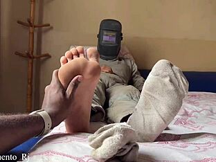 Welder's foot fetish fulfilled on the job