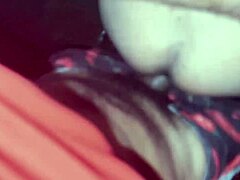 Jeg elsker å spise den modne mannens rumpe i den mørke hytta.