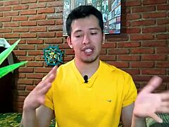 Tiho trdo pofukal svojega svaka med družinskim dopustom. Kakšna divja spolna zgodba!