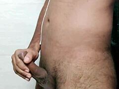 इंडियन देसी गाय के रूप में सोलो मस्तरबेटिंग से रेसिस्ट नहीं कर सकता